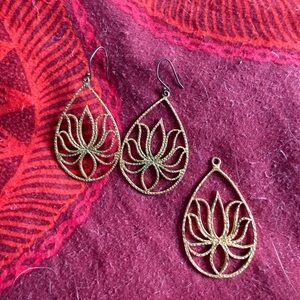 Satya Jewelry Gold Lotus Earrings + Pendant
